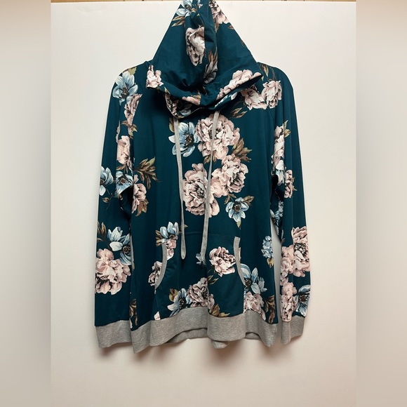 lildy Tops - Lildy Size L Supersoft Floral Hoodie Sweatshirt